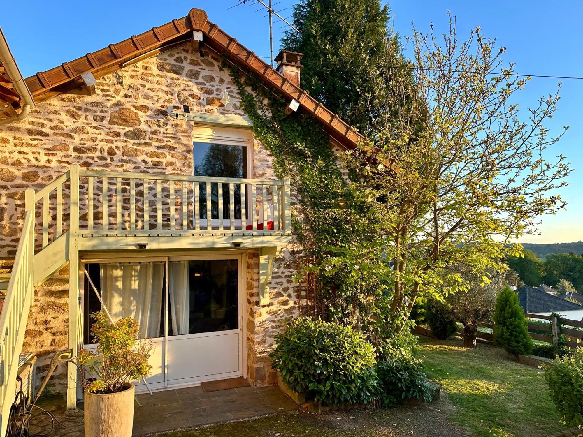 Vila Au Pied Du Frene Bourganeuf Exteriér fotografie